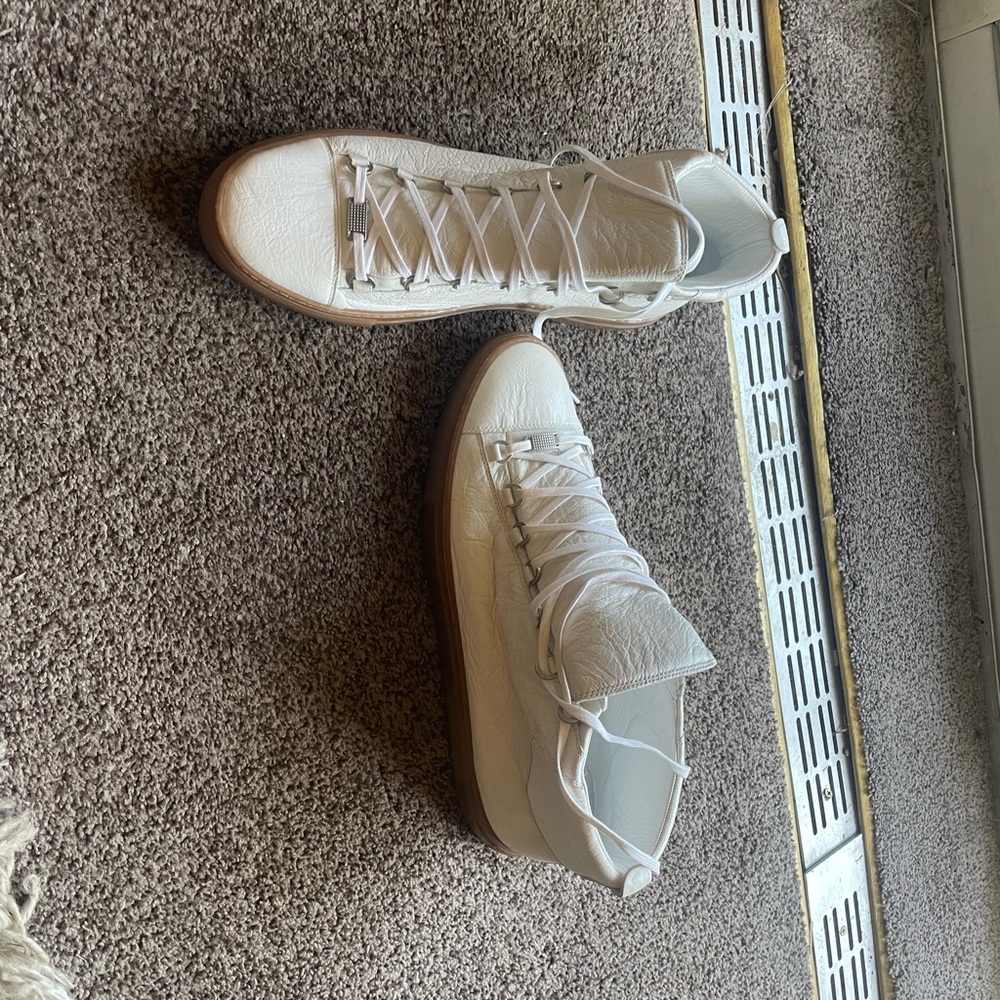 Balenciaga White High-Top Athletic Shoes